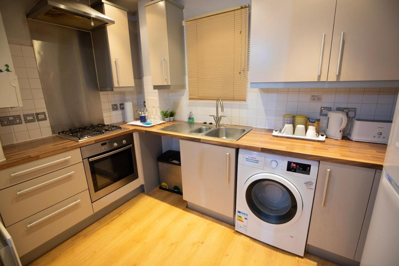 London Luxury Holiday Home B 외부 사진