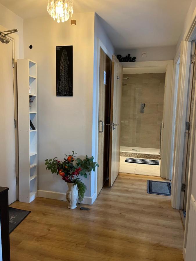 London Luxury Holiday Home B 외부 사진