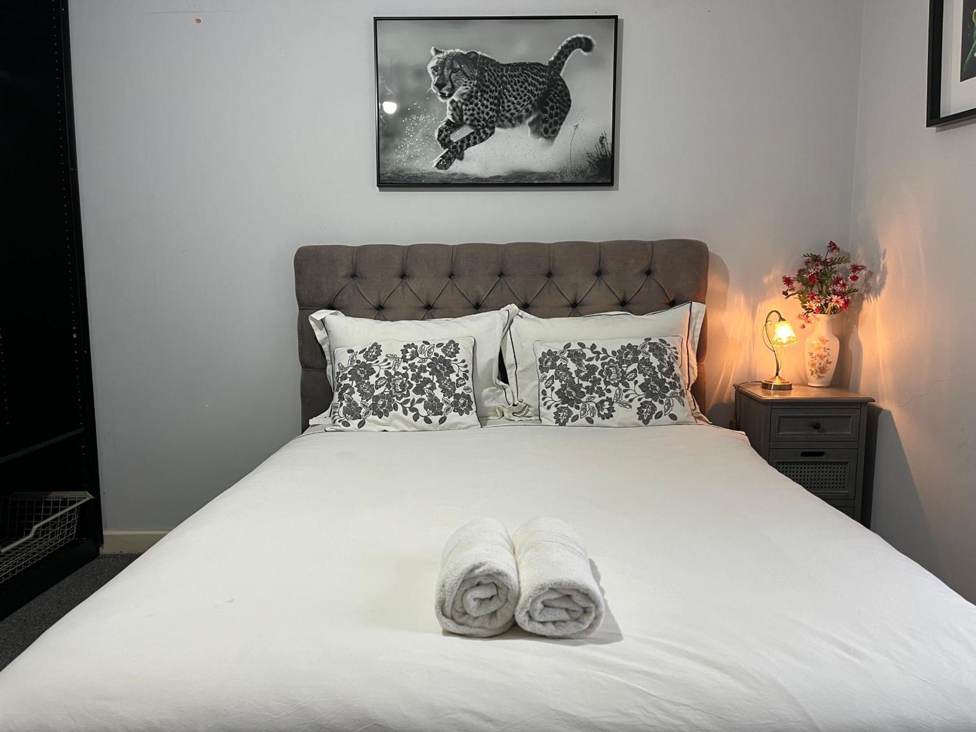 London Luxury Holiday Home B 외부 사진