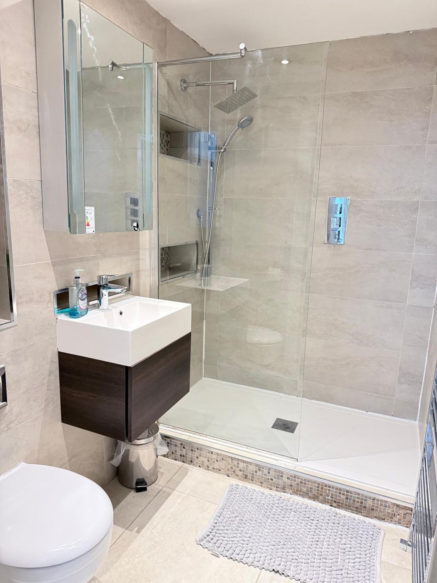 London Luxury Holiday Home B 외부 사진