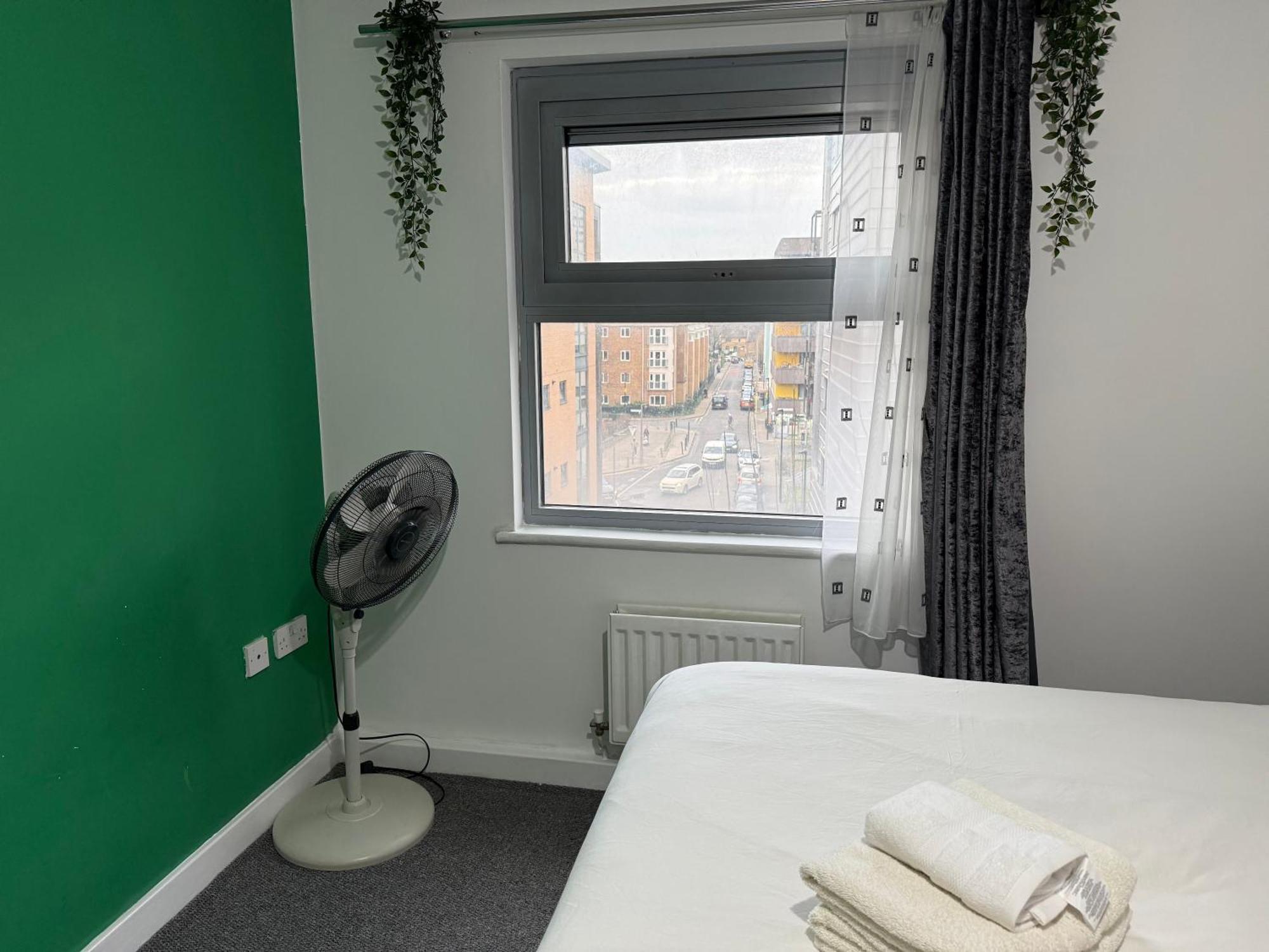 London Luxury Holiday Home B 객실 사진